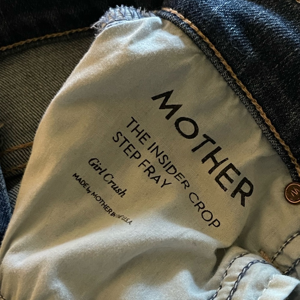 MOTHER
INSIDER CROP
Step Fray